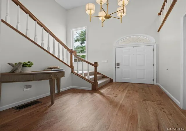 2nd image of 1743 Blue Oak Dr, Chesterfield, MO 63017 | MLS# MIS26032762