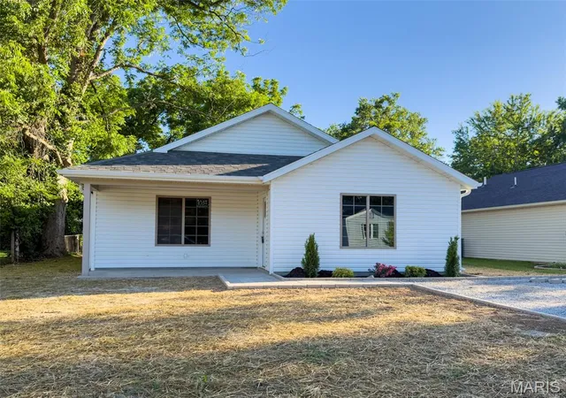 Homes for sale in Poplar Bluff, MO | 1031 Delano, Poplar Bluff, MO 63901 | MLS# MIS26032786