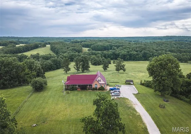 Homes for sale in Licking, MO | 20063 Pigeon Creek Rd, Licking, MO 65552 | MLS# MIS26032826