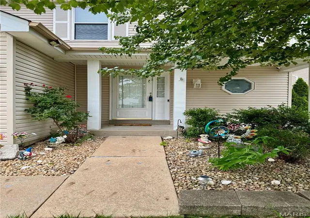 Homes for sale in Mehlville, MO | 4421 Southview Way Dr, Mehlville, MO 63129 | MLS# MIS26032833