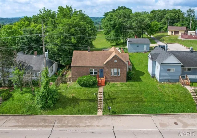 Homes for sale in Herculaneum, MO | 157 Joachim Ave, Herculaneum, MO 63048 | MLS# MIS26032848
