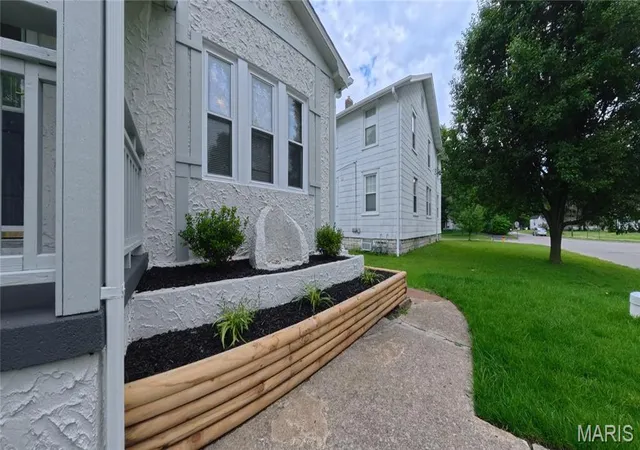 3rd image of 3303 Roland Ave, Belleville, IL 62226 | MLS# MIS26032861