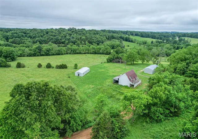 Homes for sale in Grovespring, MO | 4354 Odell Rd, Grovespring, MO 65662 | MLS# MIS26032882