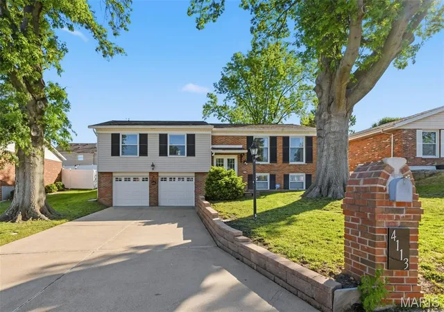 Homes for sale in Saint Louis, MO | 4113 Sunrise Way Dr, Saint Louis, MO 63125 | MLS# MIS26032910