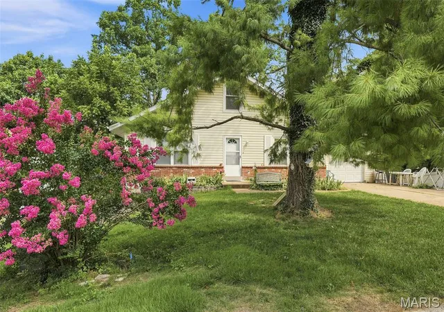 3rd image of 2103 Timber Ln, Barnhart, MO 63012 | MLS# MIS26032928