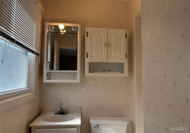 5th image of 1327 Morning Glory Dr, Vandalia, IL 62471 | MLS# MIS26032961