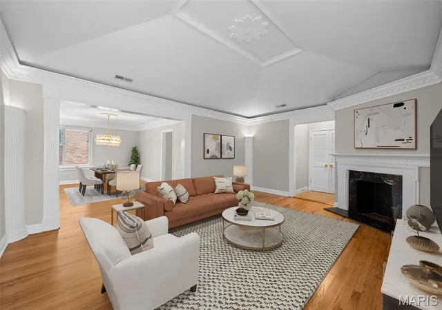 Photo 1 of Sale Pending at 7542 York Dr #3E, Saint Louis, MO 63105 | MLS# MIS26032978 | Listing updated on 2026-09-02