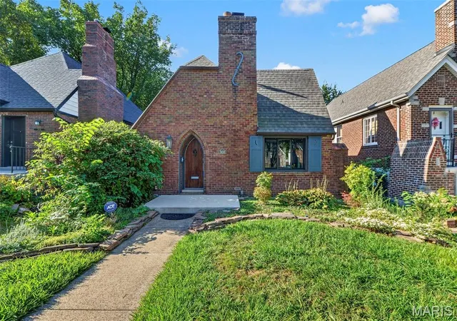 Photo 2 of Single family home for sale at 7458 Gannon Ave, Saint Louis, MO 63130 | MLS# MIS26033026 | Listing updated on 2026-09-13