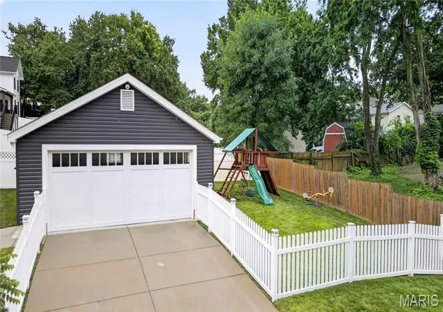 Homes for sale in Kirkwood, MO | 403 George Ave, Kirkwood, MO 63122 | MLS# MIS26033085
