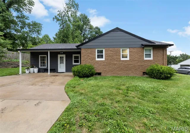 Homes for sale in Cape Girardeau, MO | 860 Poppy Ln, Cape Girardeau, MO 63701 | MLS# MIS26033093