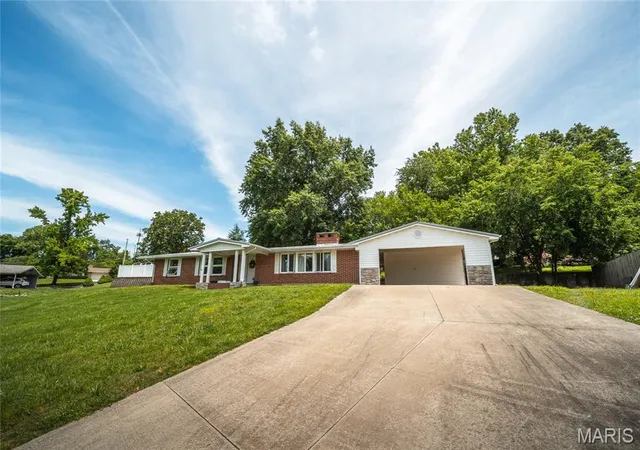 Homes for sale in Rolla, MO | 32 Sydney Ct, Rolla, MO 65401 | MLS# MIS26033123