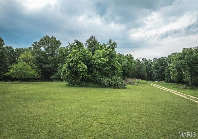 Homes for sale in Rolla, MO | 10375 Summerfield Dr, Rolla, MO 65401 | MLS# MIS26033132
