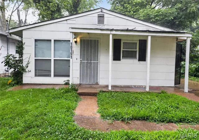 Photo 1 of Single family home for sale at 10151 Mayfair Dr, Saint Louis, MO 63136 | MLS# MIS26033139 | Listing updated on 2026-10-19