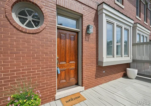 2nd image of 11 Portland Ct, Saint Louis, MO 63108 | MLS# MIS26033141