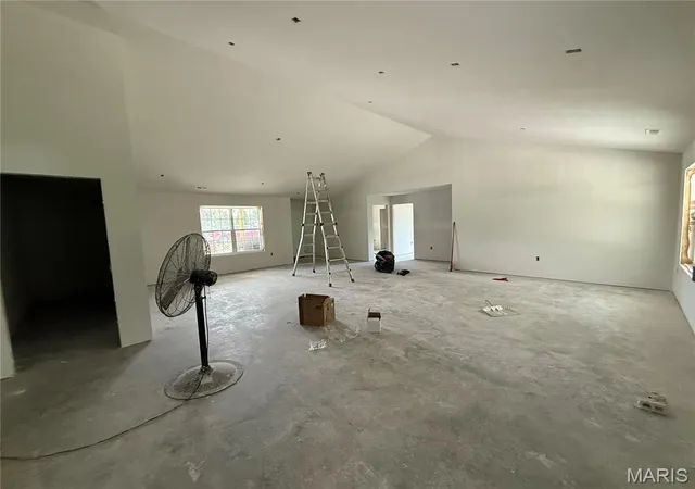 4th image of 1100 Daytona Dr, Lebanon, MO 65536 | MLS# MIS26033148