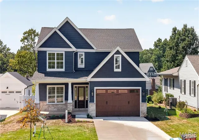 2nd image of 923 Poinsetta Ln, Saint Louis, MO 63122 | MLS# MIS26033194