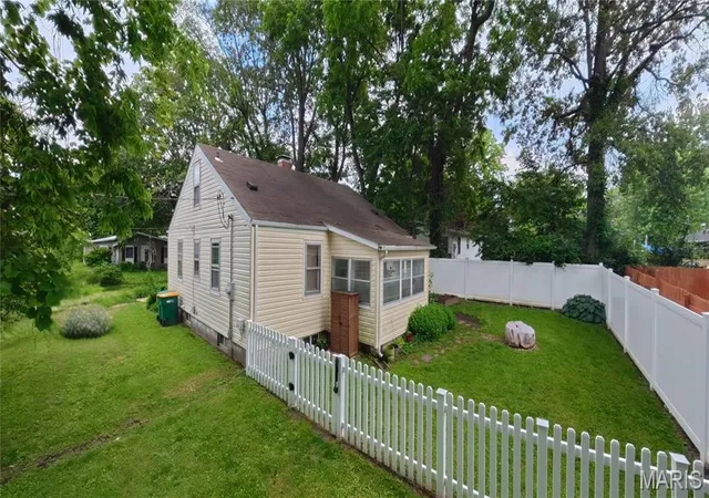 Homes for sale in Lebanon, IL | 317 Roosevelt St, Lebanon, IL 62254 | MLS# MIS26033200