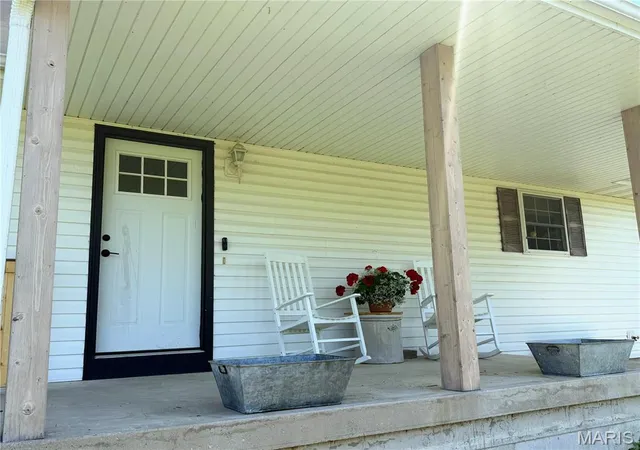 3rd image of 30135 Katydid St, La Plata, MO 63549 | MLS# MIS26033230