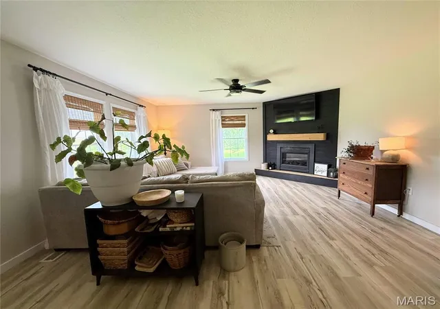 4th image of 30135 Katydid St, La Plata, MO 63549 | MLS# MIS26033230