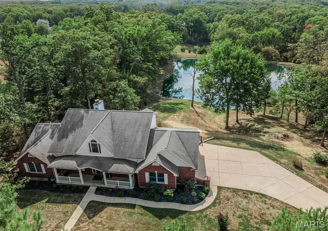 Homes for sale in Warrenton, MO | 23292 Eagles Roost Ln, Warrenton, MO 63383 | MLS# MIS26033256
