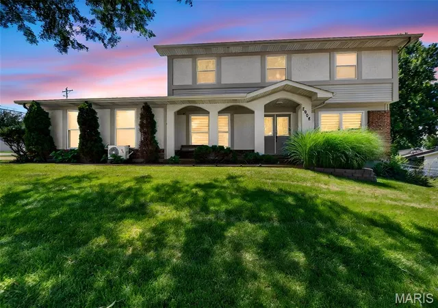 Homes for sale in Oakville, MO | 2902 Flameglow Dr, Oakville, MO 63129 | MLS# MIS26033264