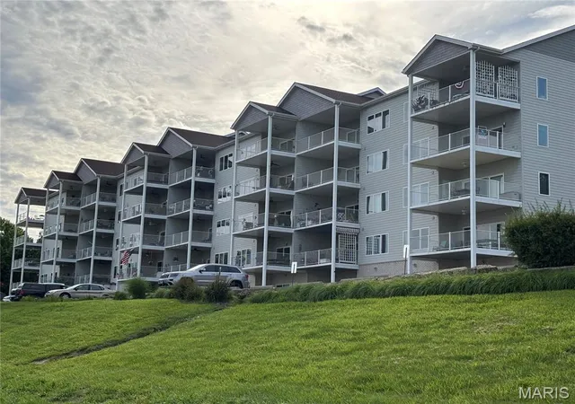 Photo 29 of Single family home for sale at 401 Timber Ridge Dr #18, Grafton, IL 62037 | MLS# MIS26033274 | Listing updated on 2026-10-25