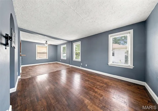 Photo 2 of Single family home for sale at 704 E State Hwy 72, Rolla, MO 65401 | MLS# MIS26033302 | Listing updated on 2026-09-29