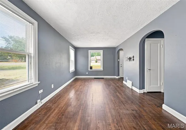 Photo 3 of Single family home for sale at 704 E State Hwy 72, Rolla, MO 65401 | MLS# MIS26033302 | Listing updated on 2026-09-29