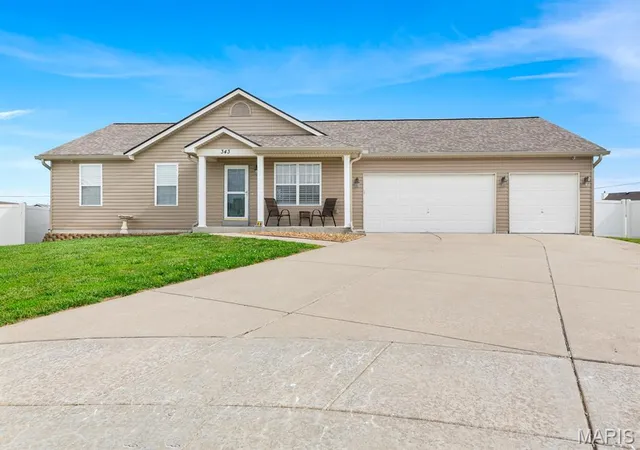 Homes for sale in Wentzville, MO | 343 Aspen Creek Dr, Wentzville, MO 63385 | MLS# MIS26033339