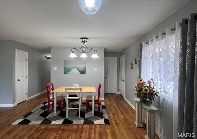 Photo 3 of Single family home for sale at 1181 Belrue Ave, Saint Louis, MO 63130 | MLS# MIS26033341 | Listing updated on 2026-09-22