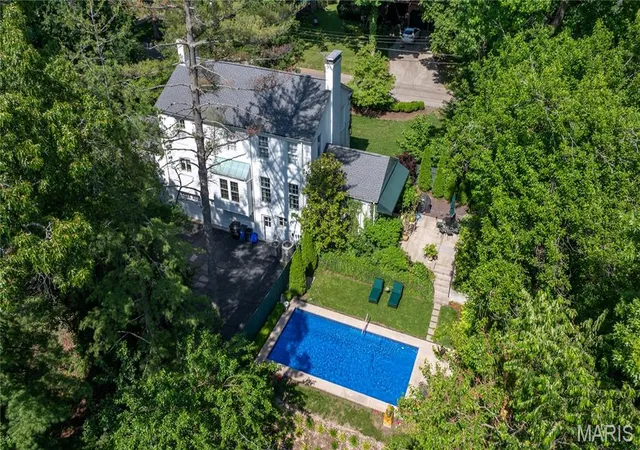 Photo 64 of Single family home for sale at 52 Fairmount Dr, Alton, IL 62002 | MLS# MIS26033349 | Listing updated on 2026-09-14