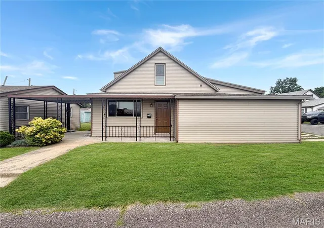 2nd image of 114 Park Ave, Dupo, IL 62239 | MLS# MIS26033351