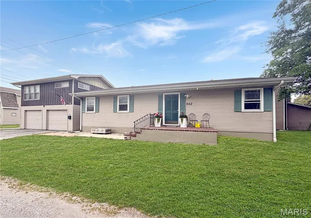 2nd image of 602 Illinois Ave, Dupo, IL 62239 | MLS# MIS26033362