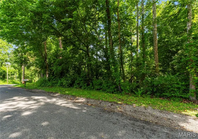 3rd image of 0 Highview Ct, Belleville, IL 62223 | MLS# MIS26033396
