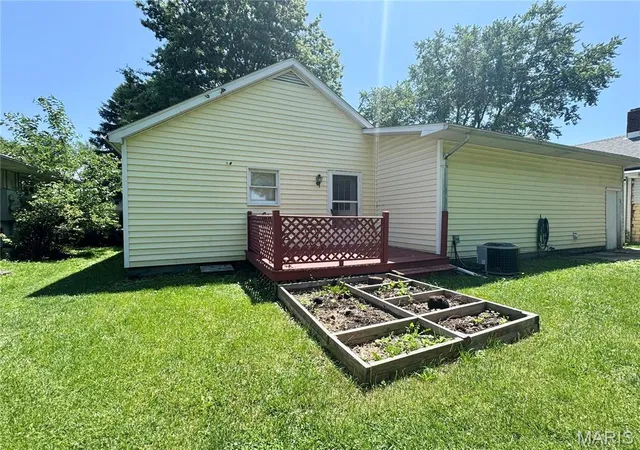 Homes for sale in Litchfield, IL | 405 S Van Buren St, Litchfield, IL 62056 | MLS# MIS26033420