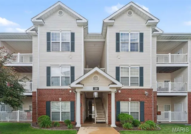 Homes for sale in St. Louis, MO | 29 Kassebaum Ln #106, St. Louis, MO 63129 | MLS# MIS26033433