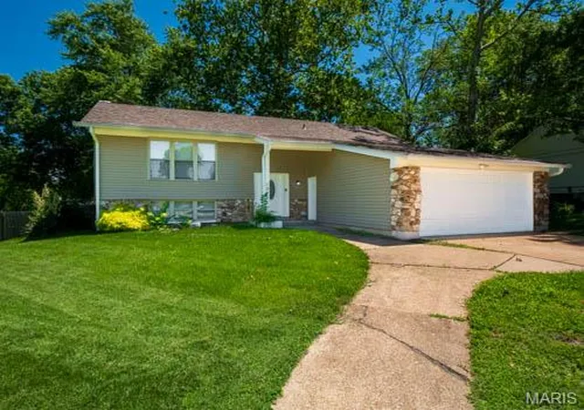 Homes for sale in Black Jack, MO | 12258 Trailoaks Ct, Black Jack, MO 63033 | MLS# MIS26033472