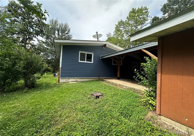 Homes for sale in Cuba, MO | 28 Indian Hills Dr, Cuba, MO 65453 | MLS# MIS26033493