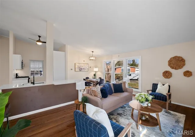 Photo 1 of Single family home for sale at 515 Crestvale Dr, Saint Louis, MO 63119 | MLS# MIS26033505 | Listing updated on 2026-09-21