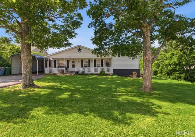 1st image of 601 Lanning Ln, Rolla, MO 65401 | MLS# MIS26033538