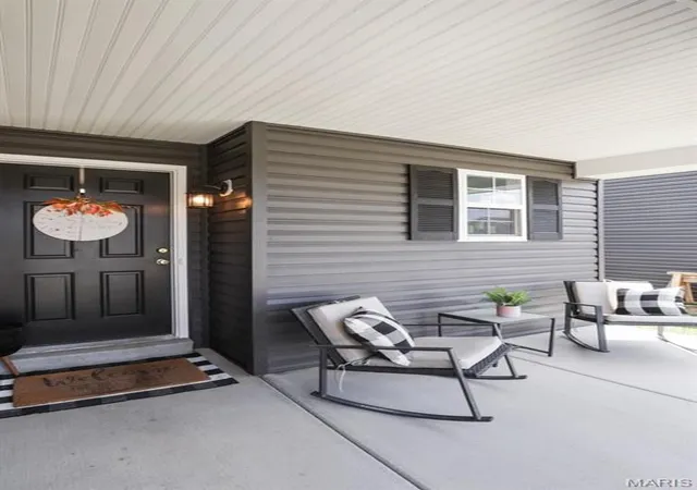 Photo 3 of Sale Pending at 1057 Vardon Meadows Dr, Union, MO 63084 | MLS# MIS26033571 | Listing updated on 2026-09-04
