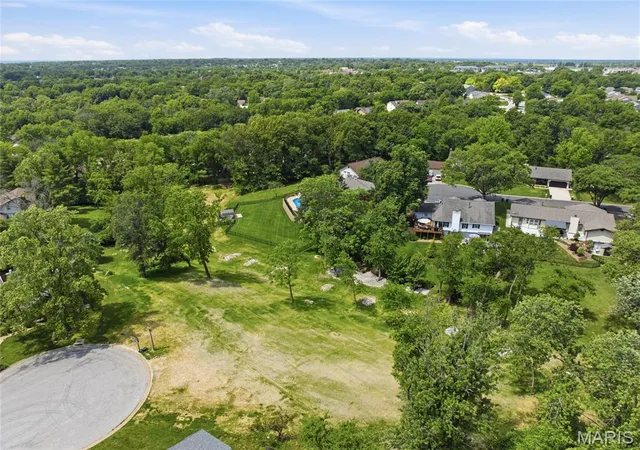 11th image of 3 Summit Station, Saint Charles, MO 63303 | MLS# MIS26033577