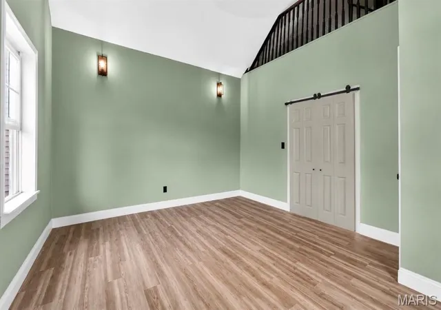 Photo 4 of Sale Pending at 1424 Sulphur Ave, Saint Louis, MO 63110 | MLS# MIS26033580 | Listing updated on 2026-10-20