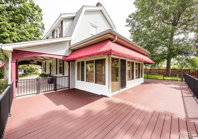 3rd image of 419 N 66Th St, Belleville, IL 62223 | MLS# MIS26033585