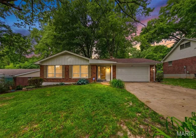 5th image of 1219 Hobson Dr, Saint Louis, MO 63135 | MLS# MIS26033589