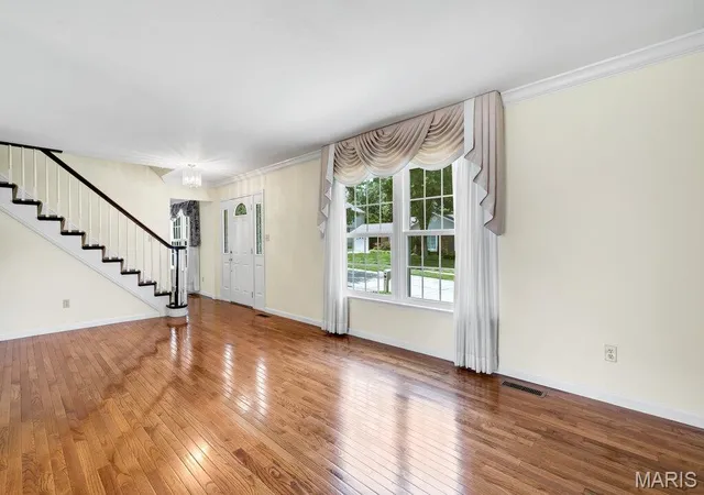 4th image of 15580 Parasol Dr, Chesterfield, MO 63017 | MLS# MIS26033634