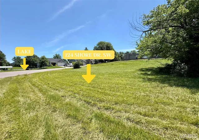 Homes for sale in Edwardsville, IL | 124 Shore Dr, Edwardsville, IL 62025 | MLS# MIS26033654