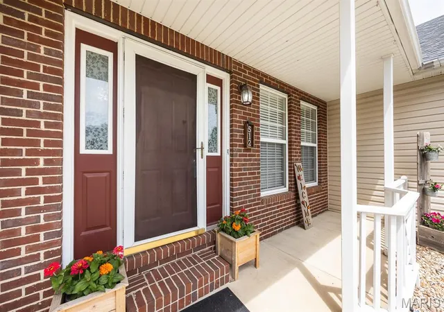 Homes for sale in O'fallon, IL | 512 Mercer Ct, O'fallon, IL 62269 | MLS# MIS26033659