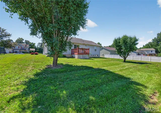 Homes for sale in Troy, MO | 1072 Huntington Dr, Troy, MO 63379 | MLS# MIS26033671