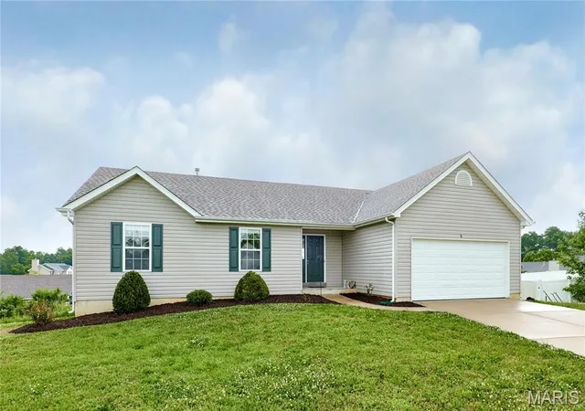 Homes for sale in Troy, MO | 10 Sugarberry Ct, Troy, MO 63379 | MLS# MIS26033682